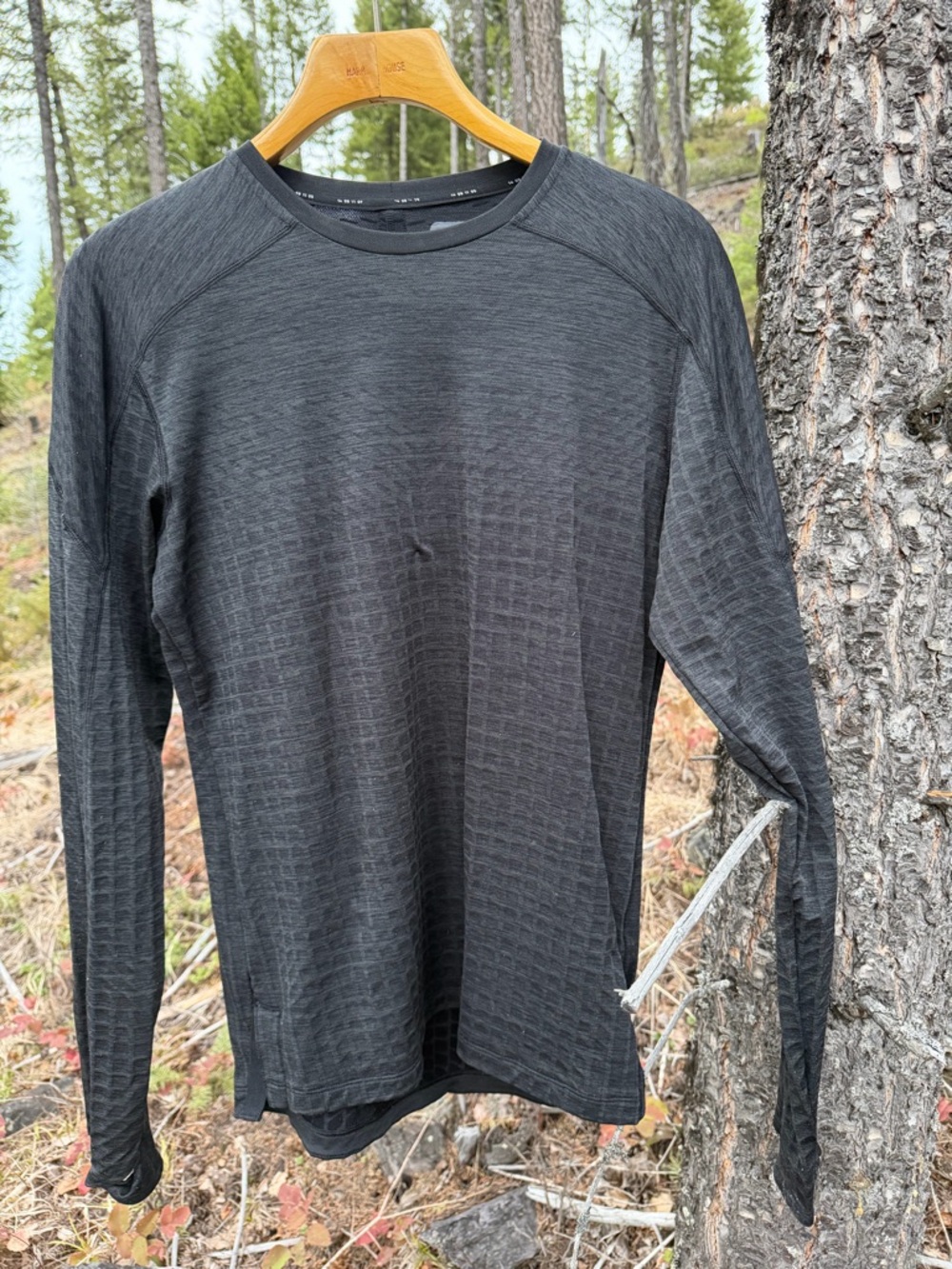 Nike Men's Long-Sleeve Performance Tee - Charcoal Black Medium